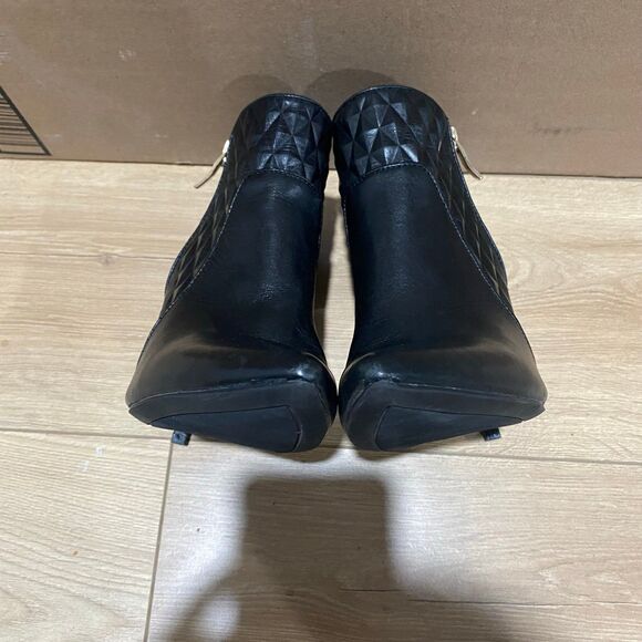 BCBGeneration Women's Chameleon Stiletto Booties - 7 (37) - Picture 3 of 12